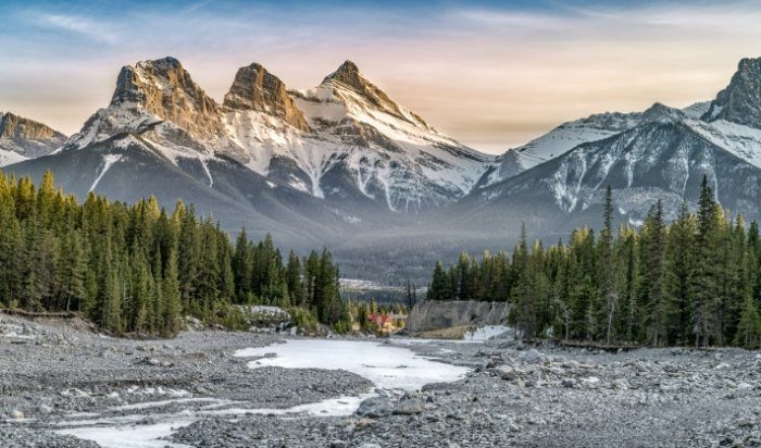 加拿大城市名稱全覽：主要城市排名、經濟與人口數據完整介紹