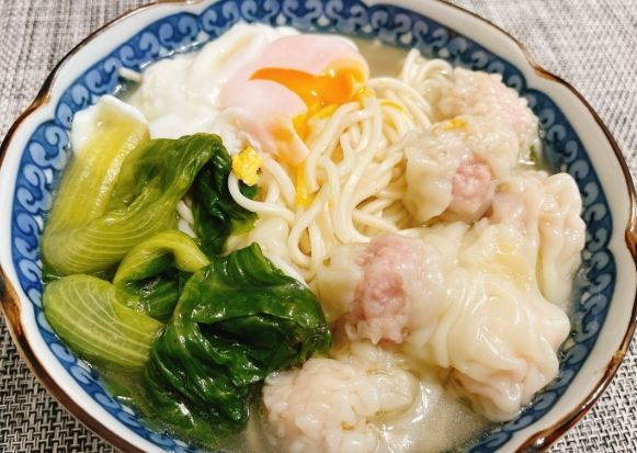 餛飩麵: 黃金比例食譜、食材真相與廚房實戰全解析