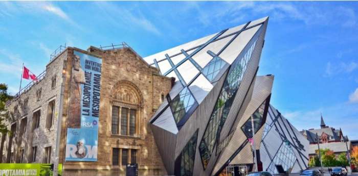 皇家安大略博物館的建築有何特色
